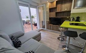 Apartamento Con Terraza Y Parking